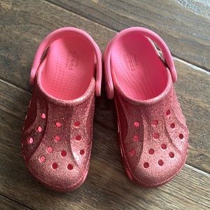CROCS glitter fuxia size 11